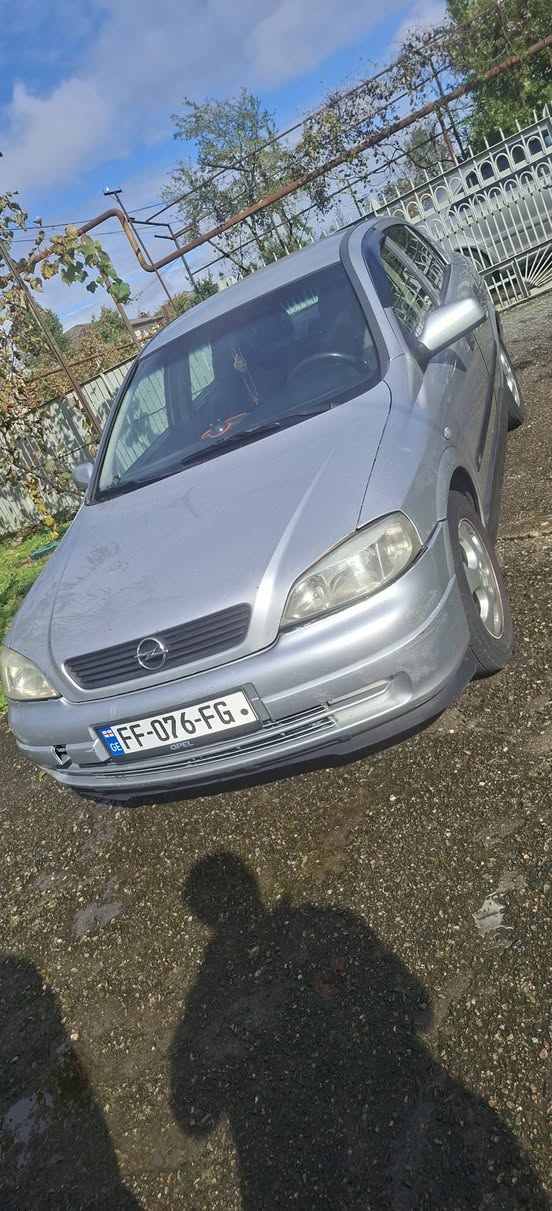 Acele Opel Astra J 1999 - 2,500$