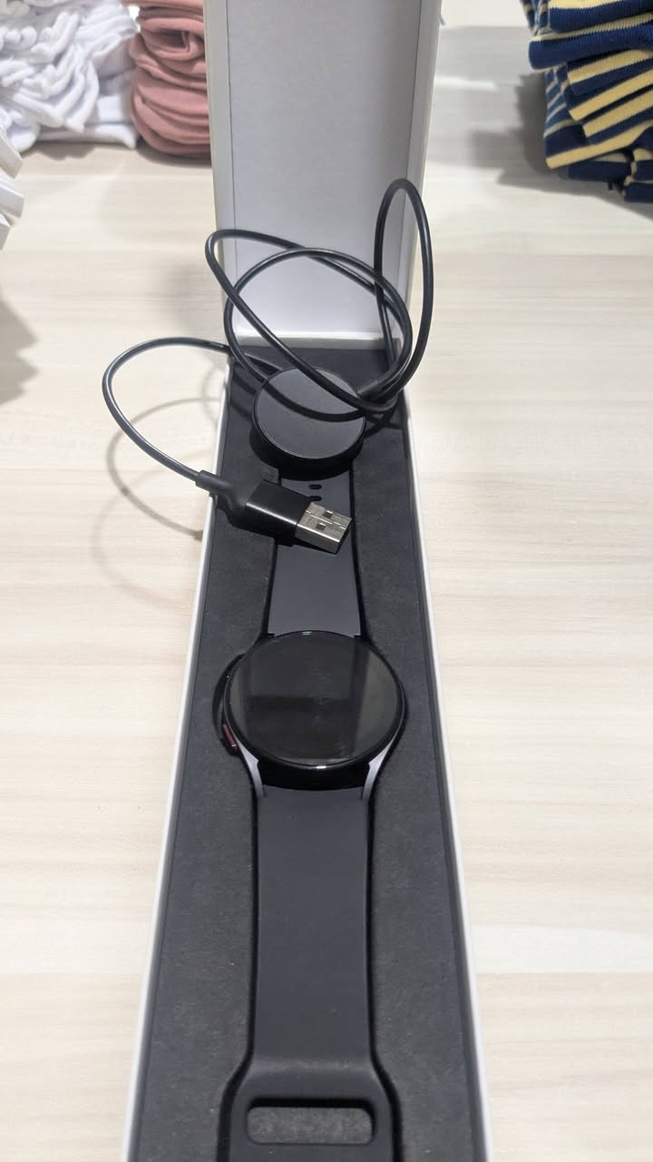Samsung Galaxy Watch5 40მმ, açılmamış