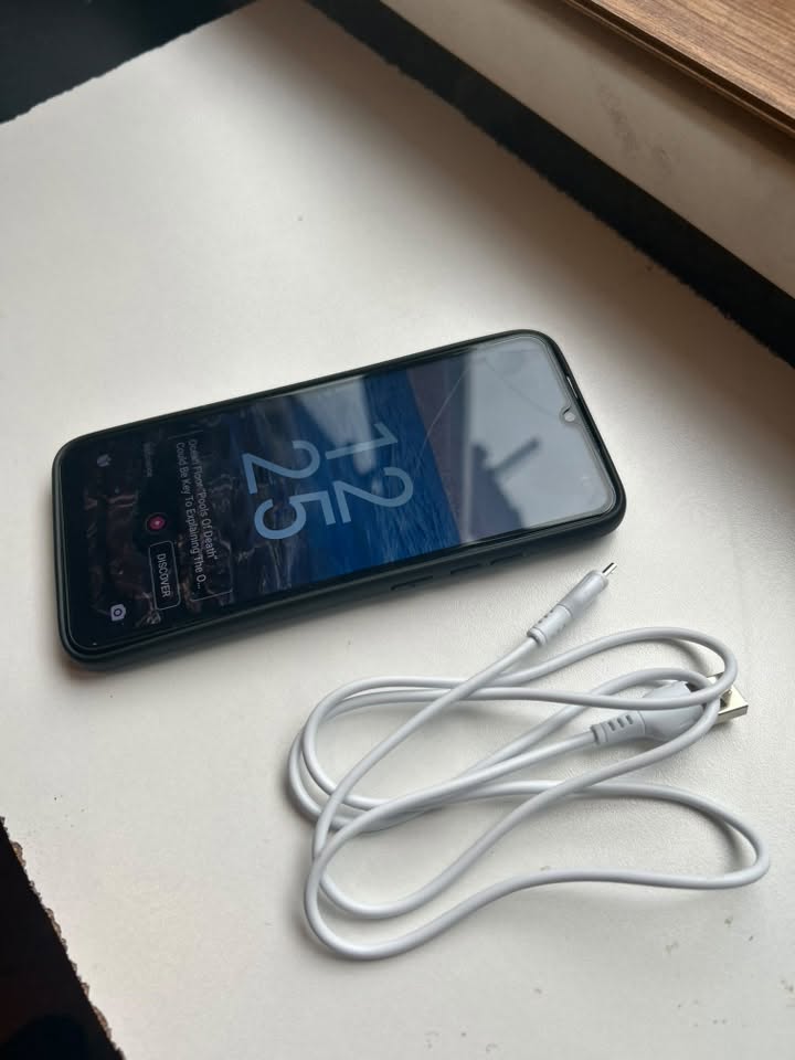 Redmi 64GB çift SIM telefonu