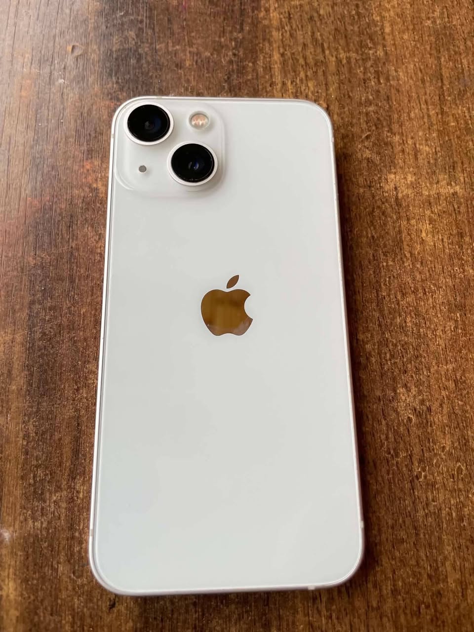 iPhone 13 Mini, mükemmel şarj cihazı ile - 800₾