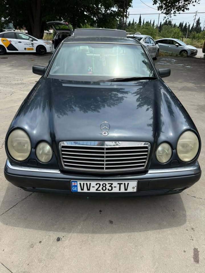 Mercedes-Benz