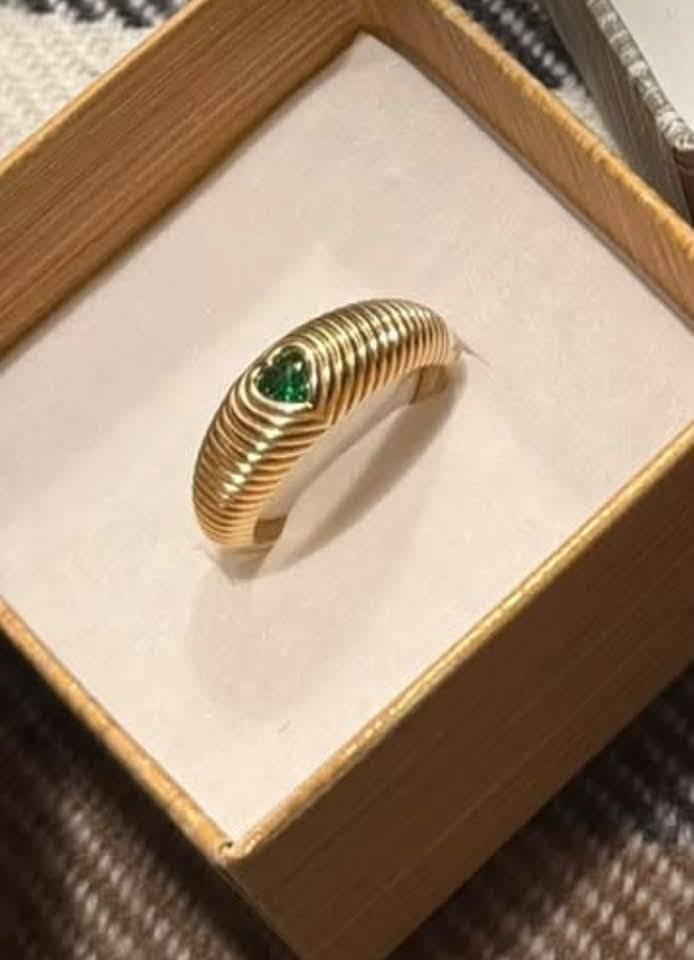 4 gram 585 altın acil satılık — 1,000₾
