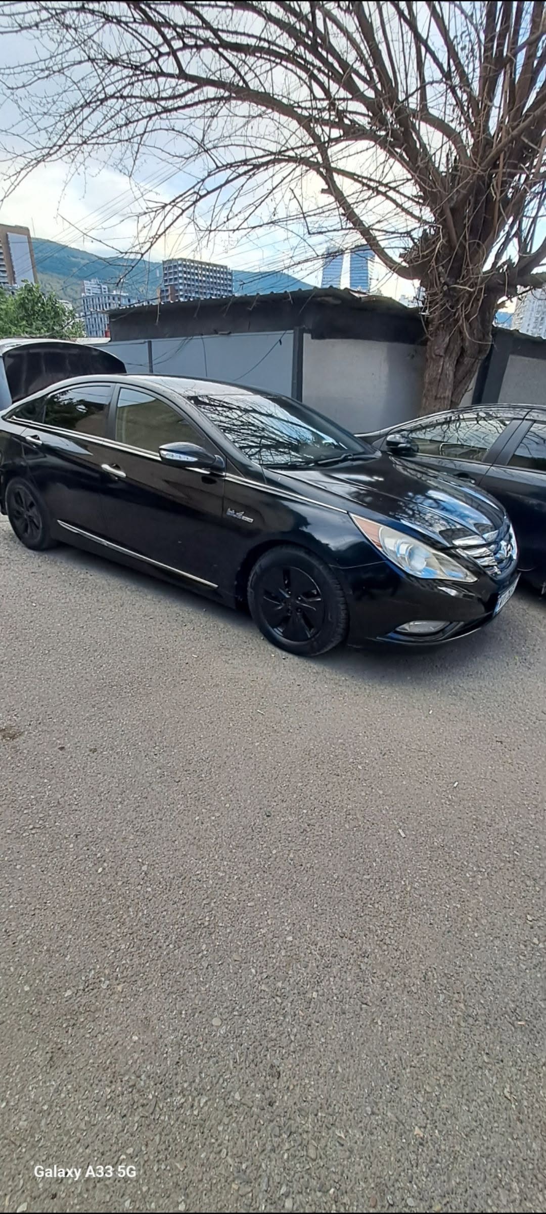 Hyundai Sonata Hibrit 2013 kiralık olarak verilmektedir