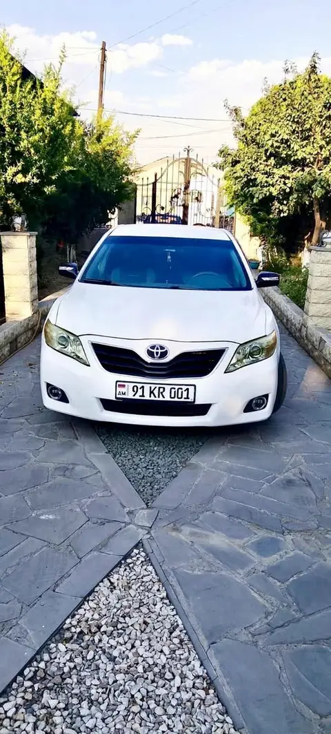 Toyota Camry 2011