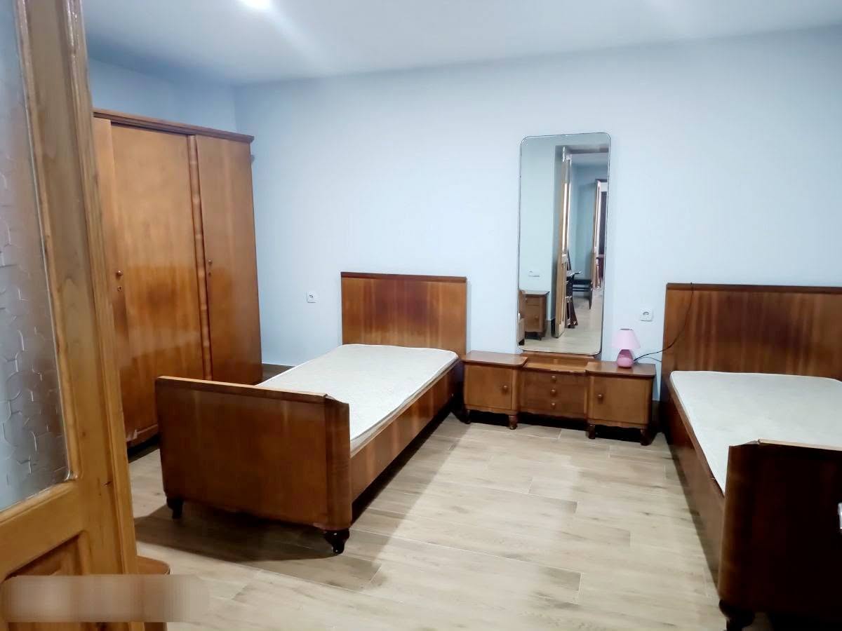 Metni okuyun!!! Acentalar aramayın!!! Kiraya veriliyor - 1,100₾