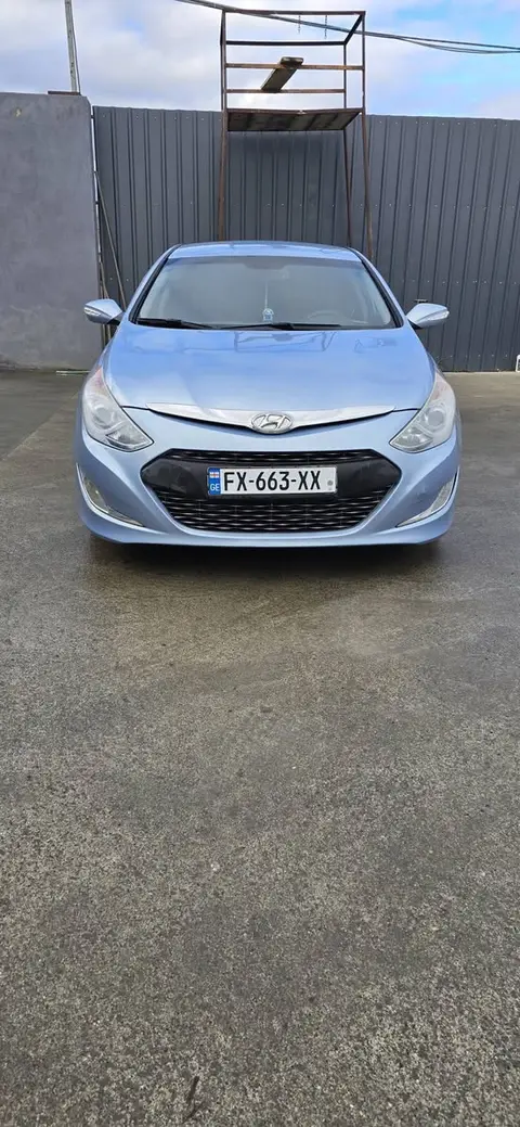 იყიდება 2013 წლიანი 2.4 ჰიბრიდი არ — 4,500$