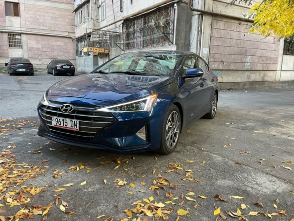 Hyundai Elantra 2020