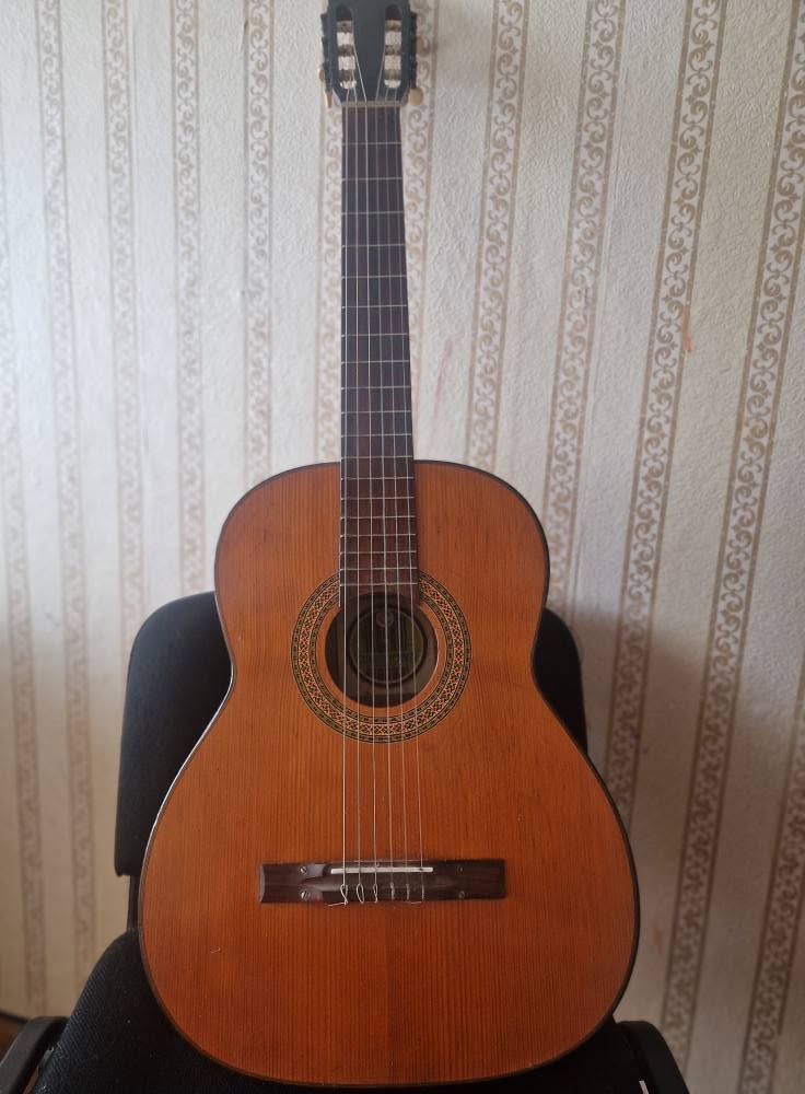 Klassik vinil 6-simli Cremona markalı gitara