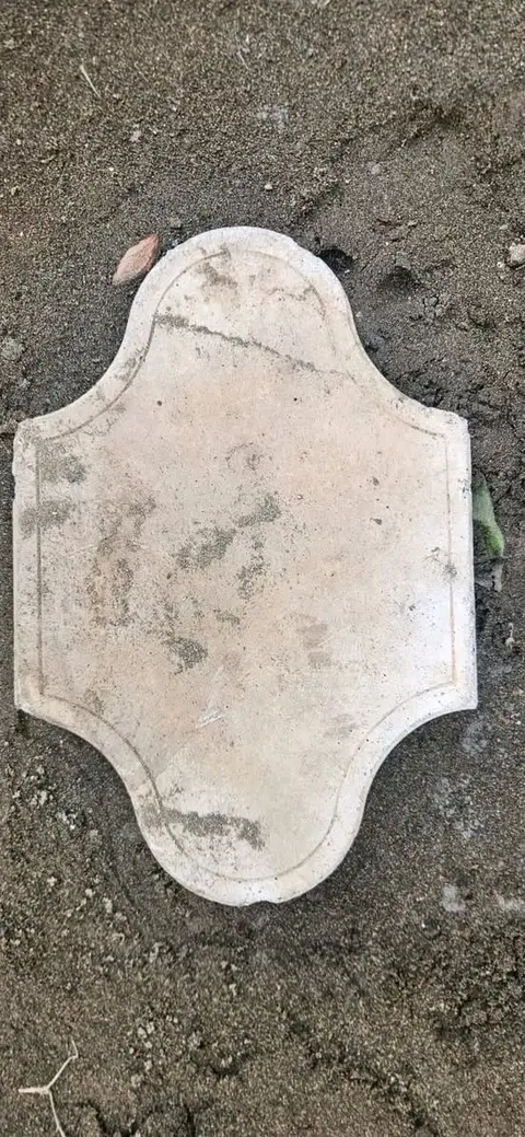 ⛔️İkinci dərəcəli taxta lövhələr satılır. Həyənin qiyməti razılaşdırma ilə