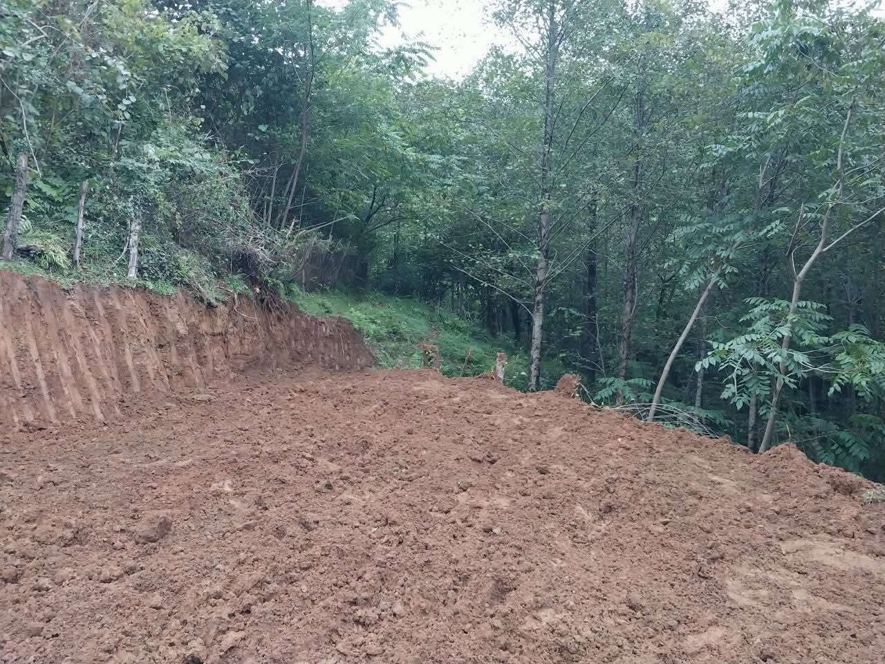 Torpaq sahəsi, Xelvaçauri