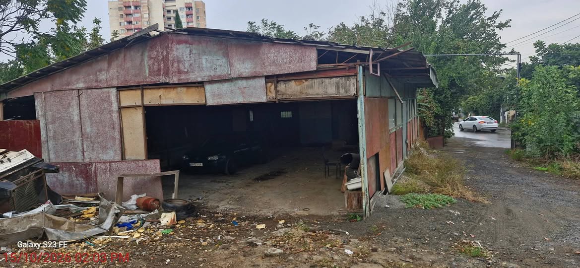 Kommerciya sahəsi, Tbilisi