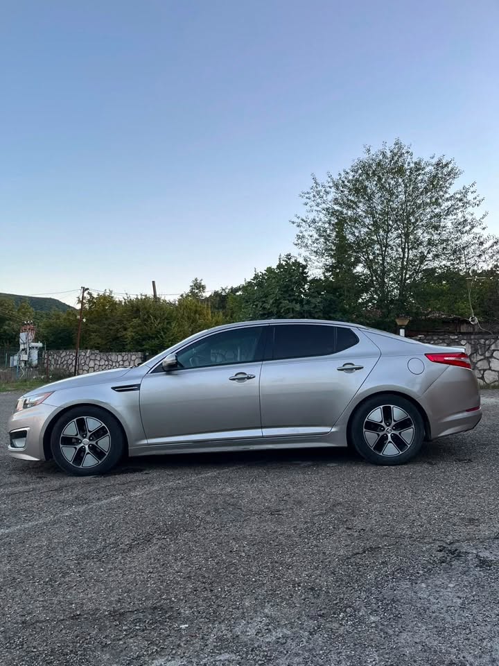 Kia Optima Hybrid 2013