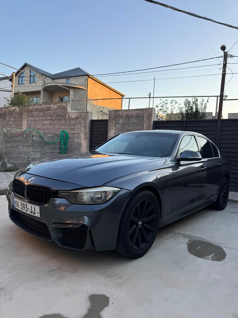BMW 3-սերեֆ 2012