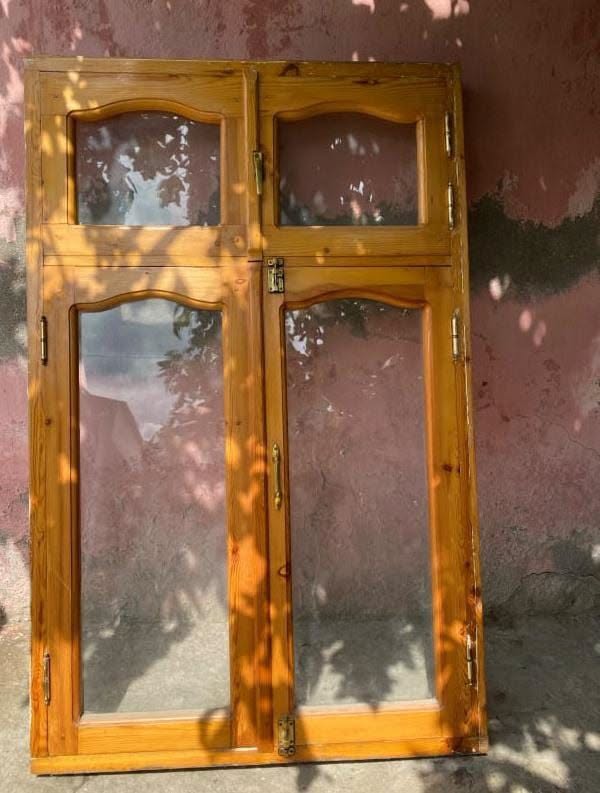 3 pieces in the same window, 3 together for 80azn, size