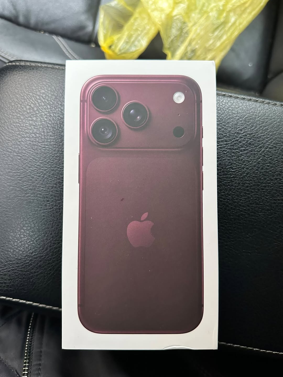 iPhone 18 Pro 256GB Burgundy, sealed