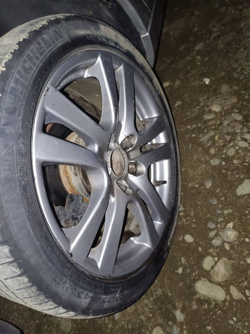 203 diski R17 usvarki disklerle değiştiriyorum