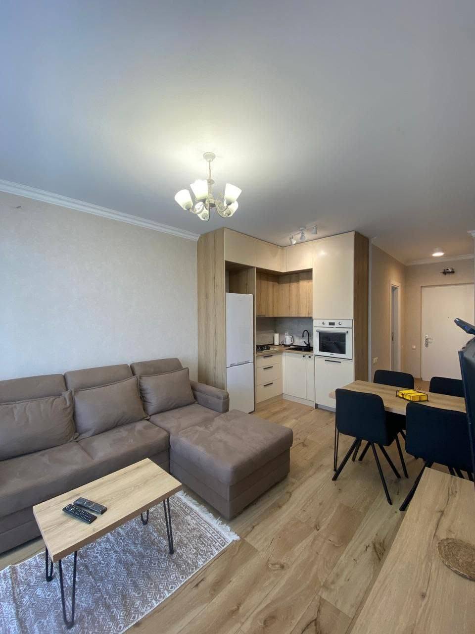 Продаётся 2-комнатная квартира, Батуми — $148,000