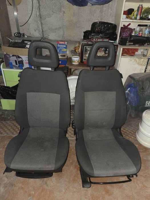 Opel Combo oturacaqları, işlək vəziyyətdə