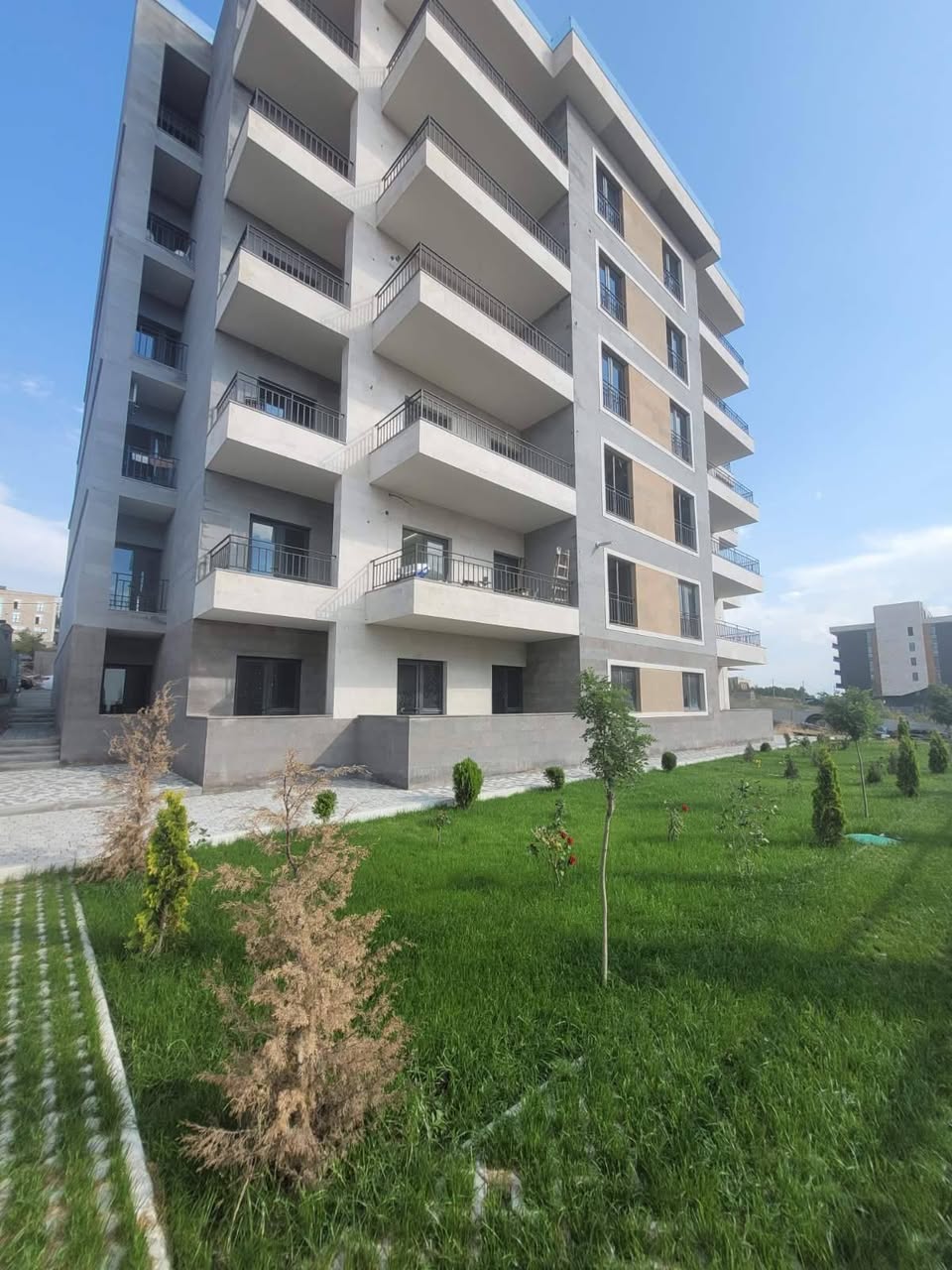 იყიდება ბინა, ერევან — $88,000
