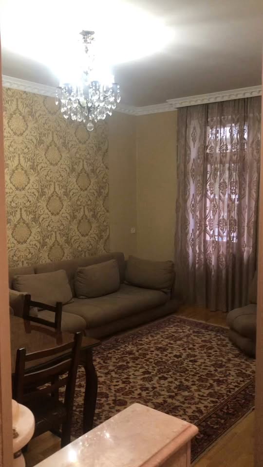 Сдается в аренду квартира в Кутаиси на улице Руставели с ремонтом — 900₾
