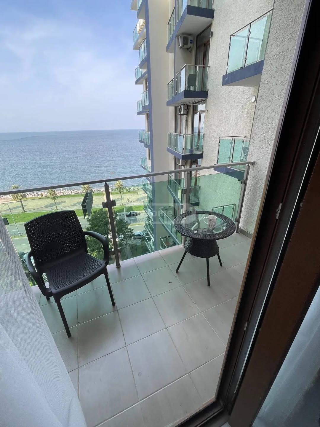 Deniz manzaralı kiralık daire, Aqua Hotel