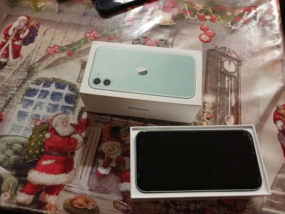 Продаётся iPhone 11, заменена батарея — 400₾