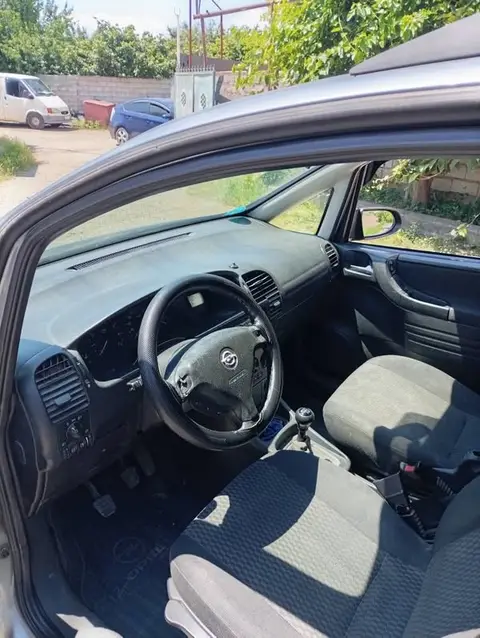 Opel Zafira 2005