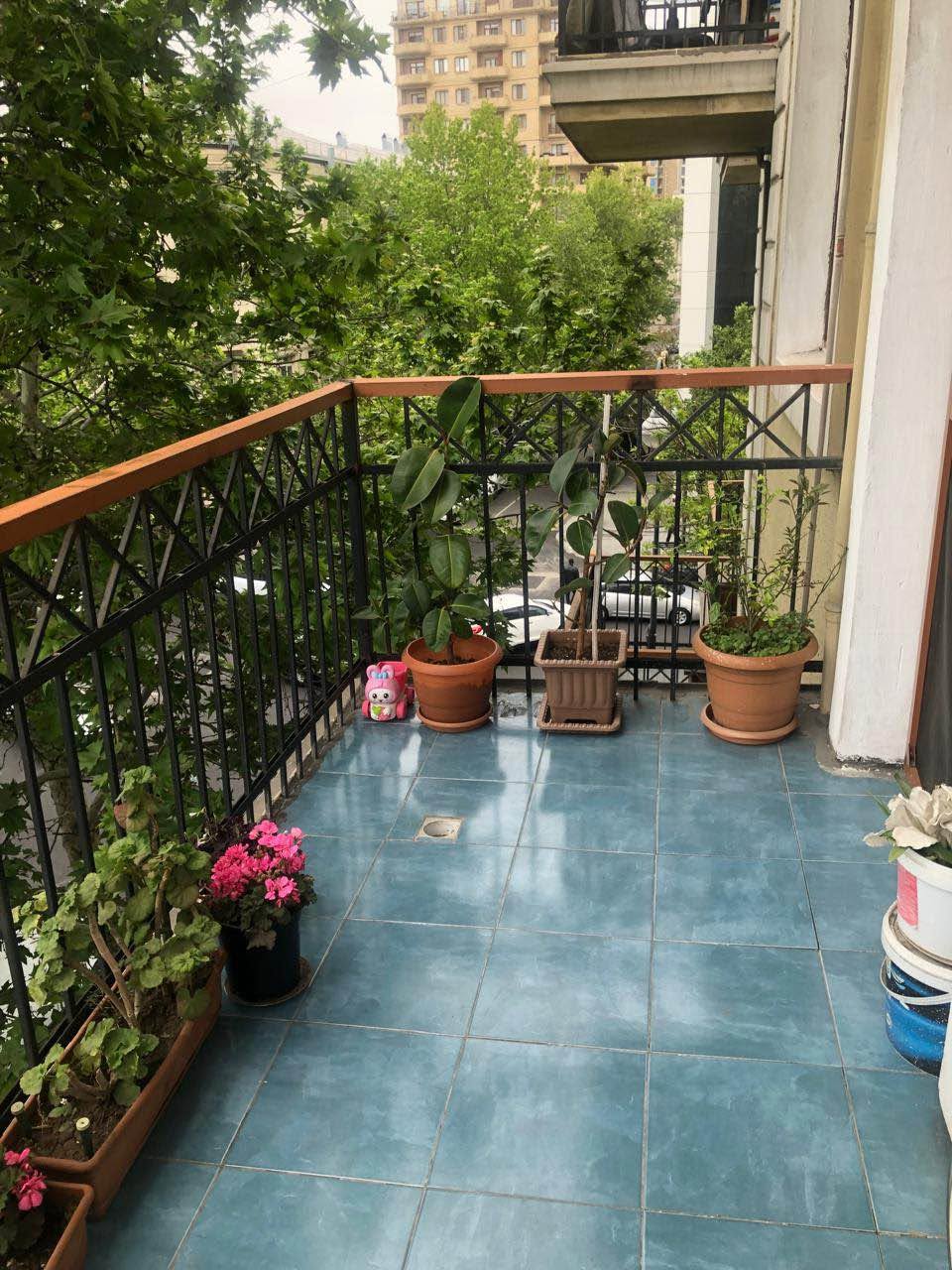 Satılır 3-otaqlı mənzil, Bakı