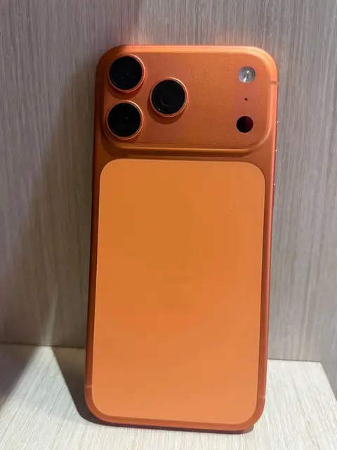 iPhone 17 Pro Max 256GB, ბატარეა 95%