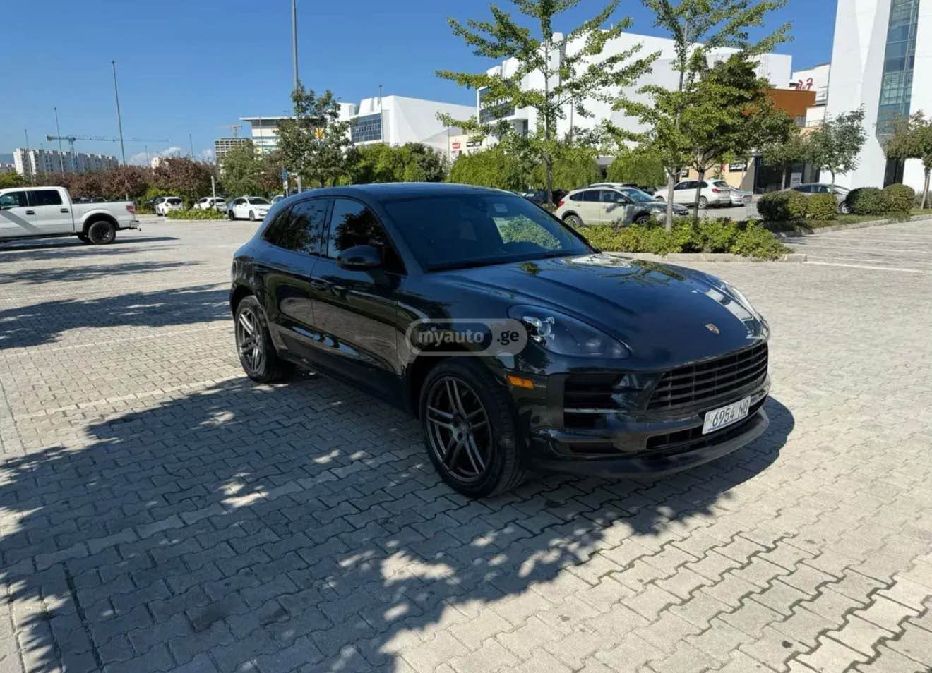 Porsche Macan 2020