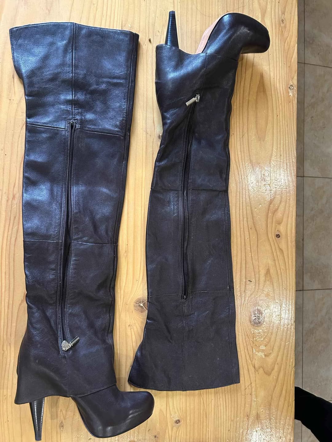 Natural leather check, very soft and