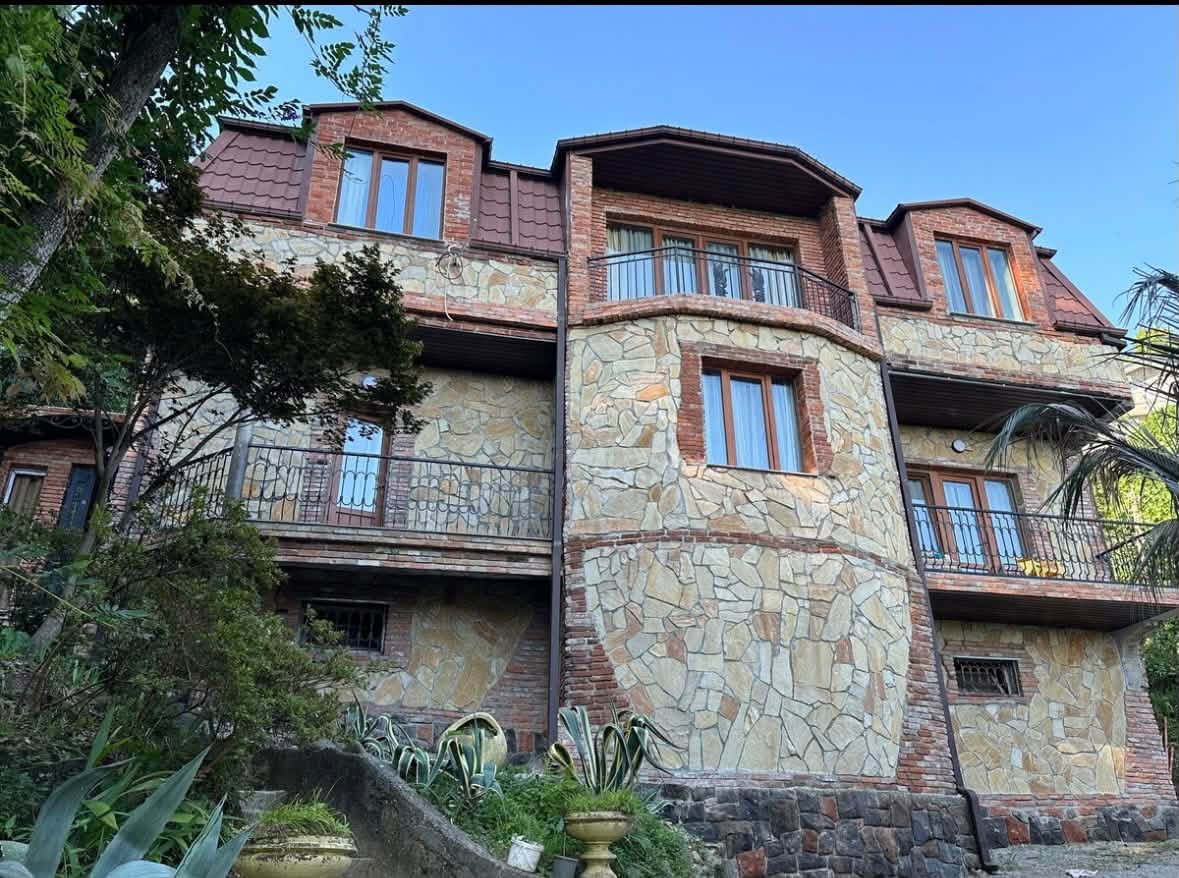 Տուն, Թբիլիսի — $1,700