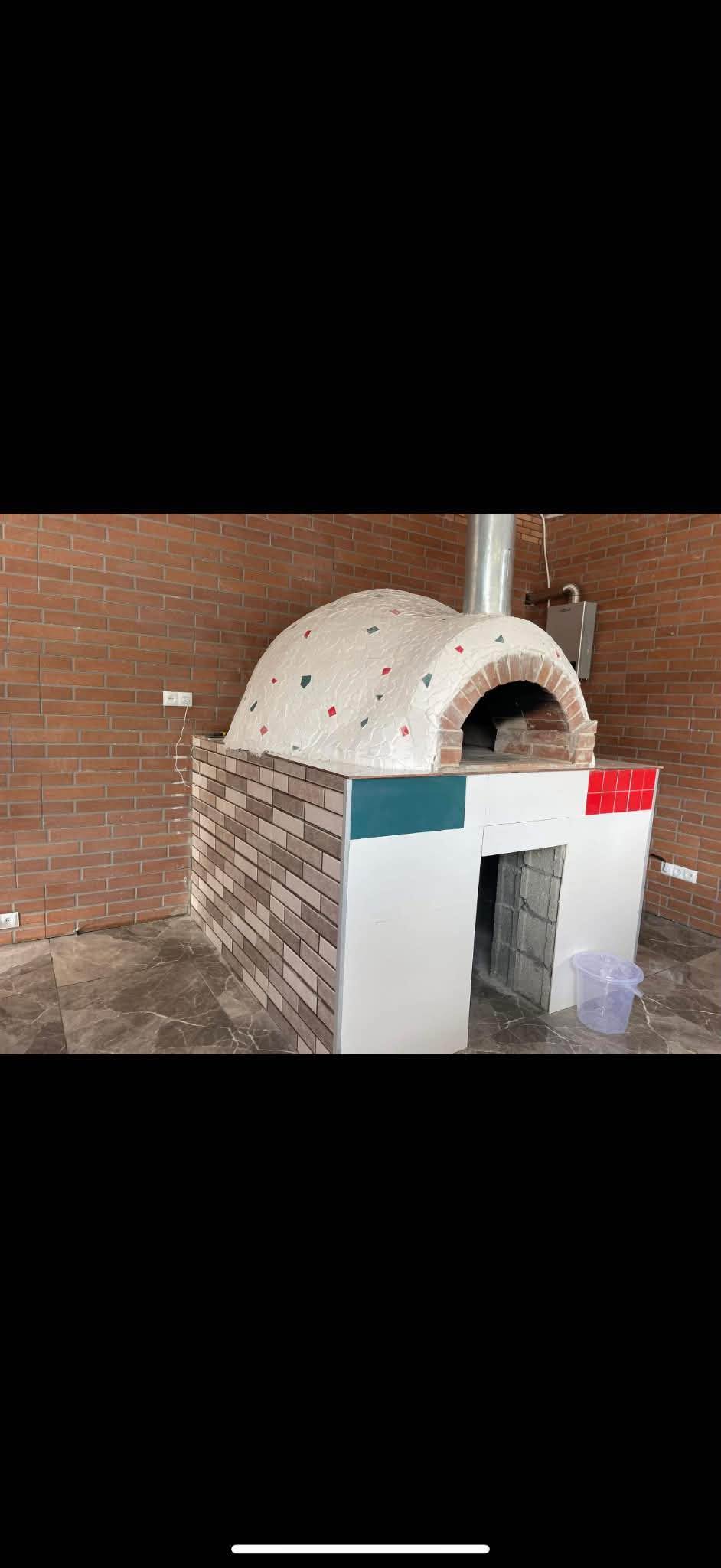Italian pizza and bread oven