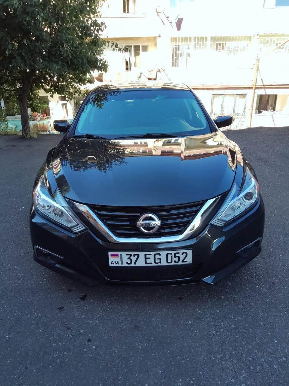 Nissan Altima 2017 — 11,000$
