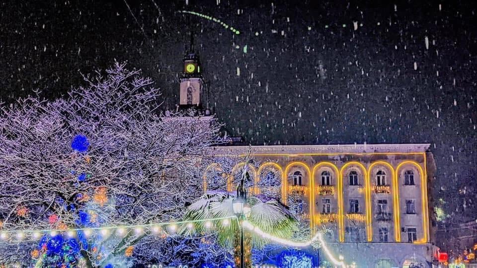 Վաճառվում է 500 կգ հաստատ սերկևիլ քուրդծնենի