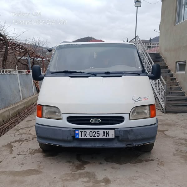 Форд 1999 год