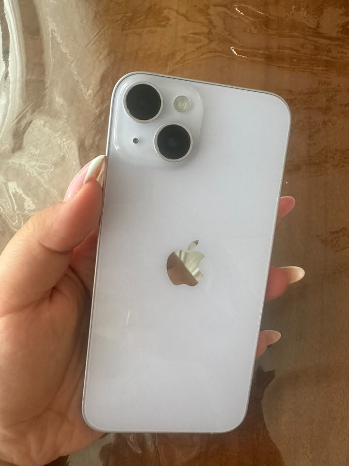 iPhone 14 128GB, çizik yok