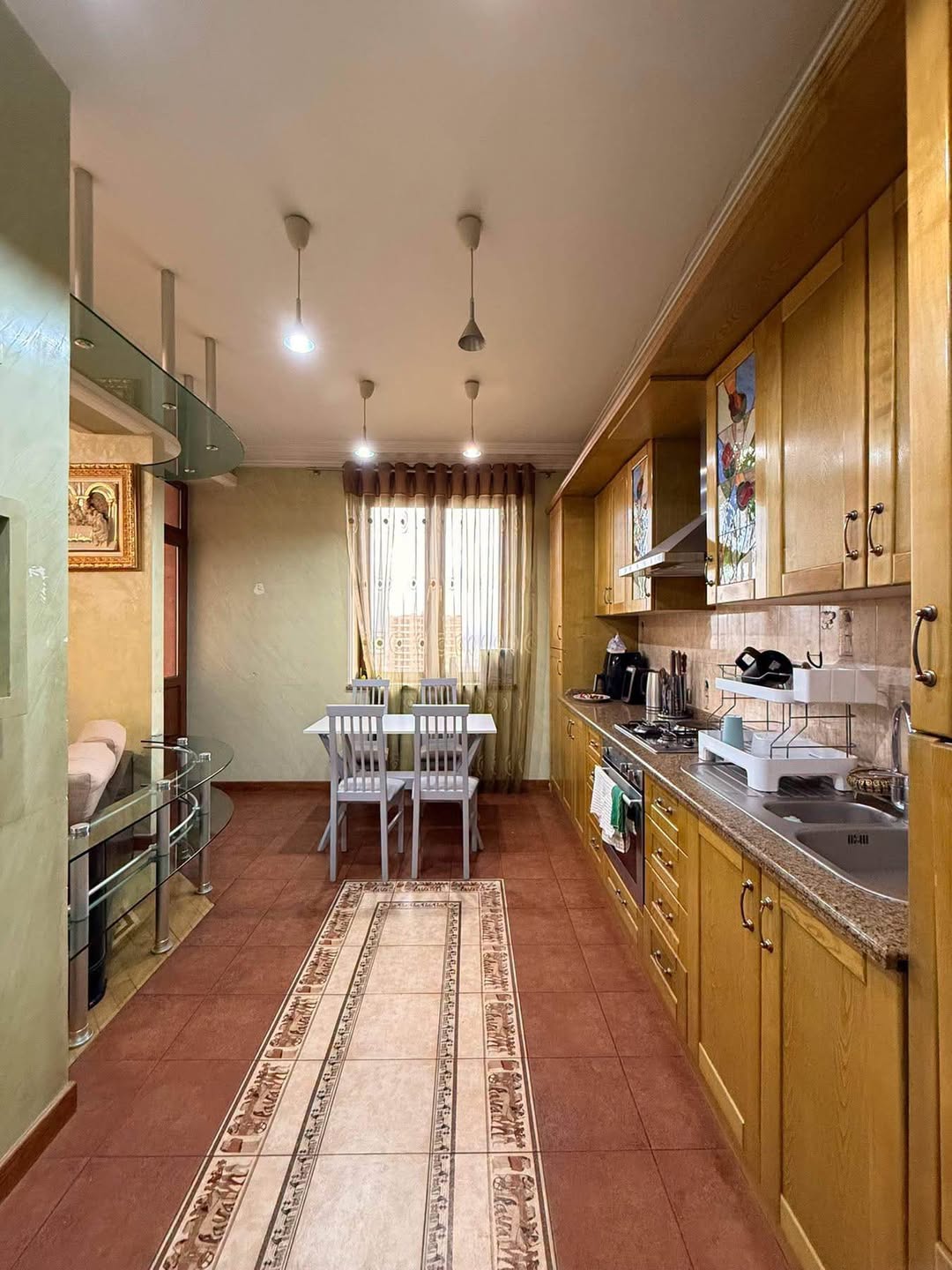 3 otaqlı mənzil satılır, İrəvan — $350,000