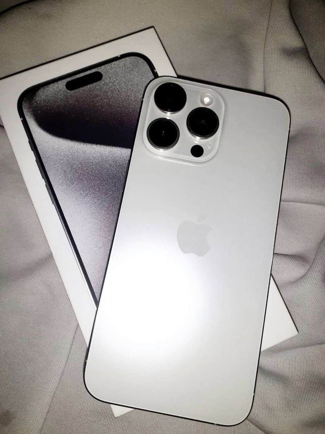 iPhone 16 Pro Max 92% battery