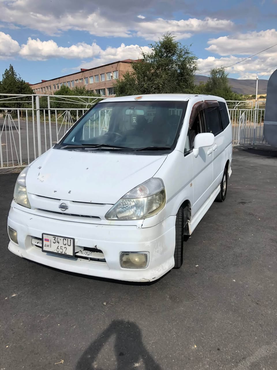 Nissan Serena 2001