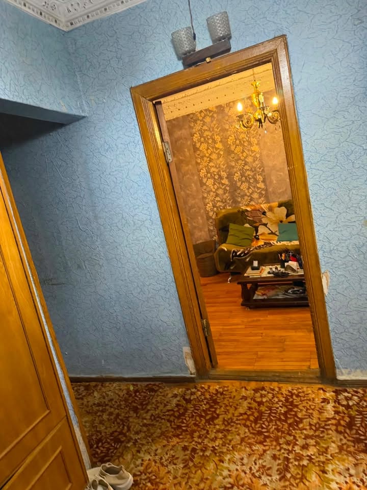 Վաճառվում է բնակարան, Քութայիսի