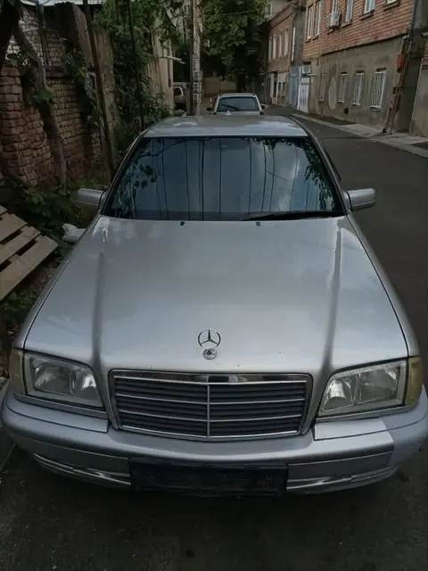 Mercedes-Benz C-Class 2000