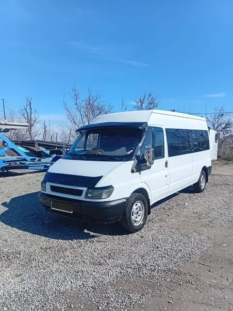 Ford Transit 2000