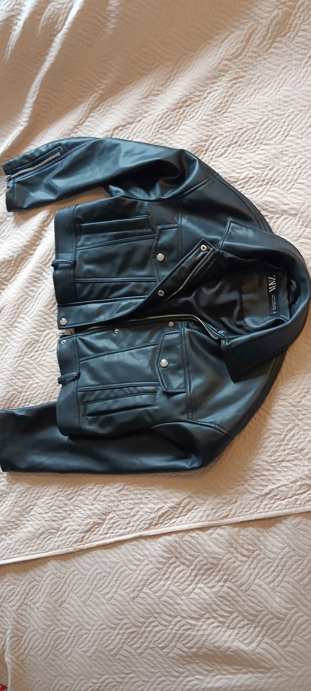 Kadın ZARA deri ceket xs siyah 95₾