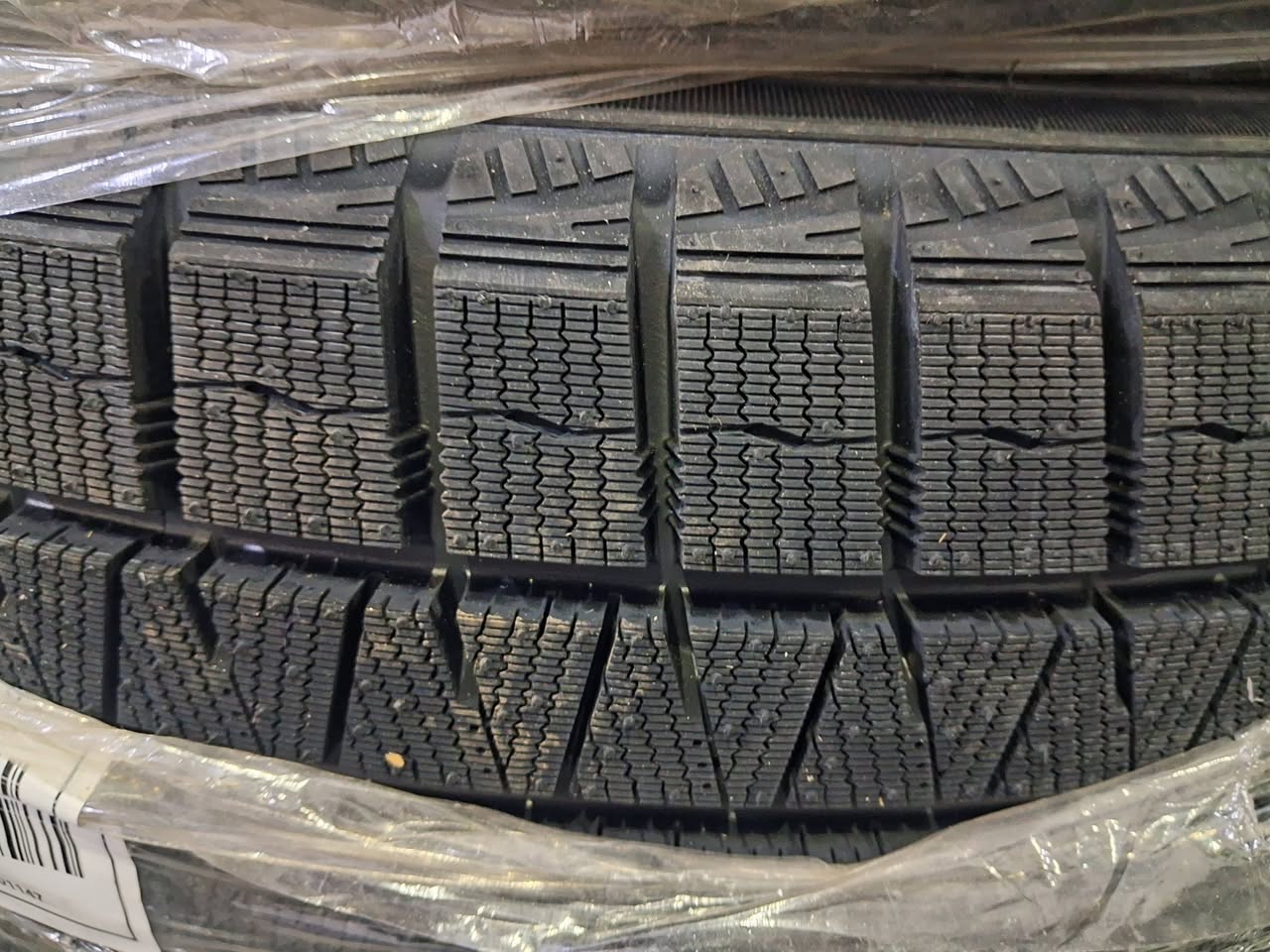 ❄️225/55R18🇨🇳44000դր👍100%Բարձր որակ,✅️📞,Ք,Գյումրիում