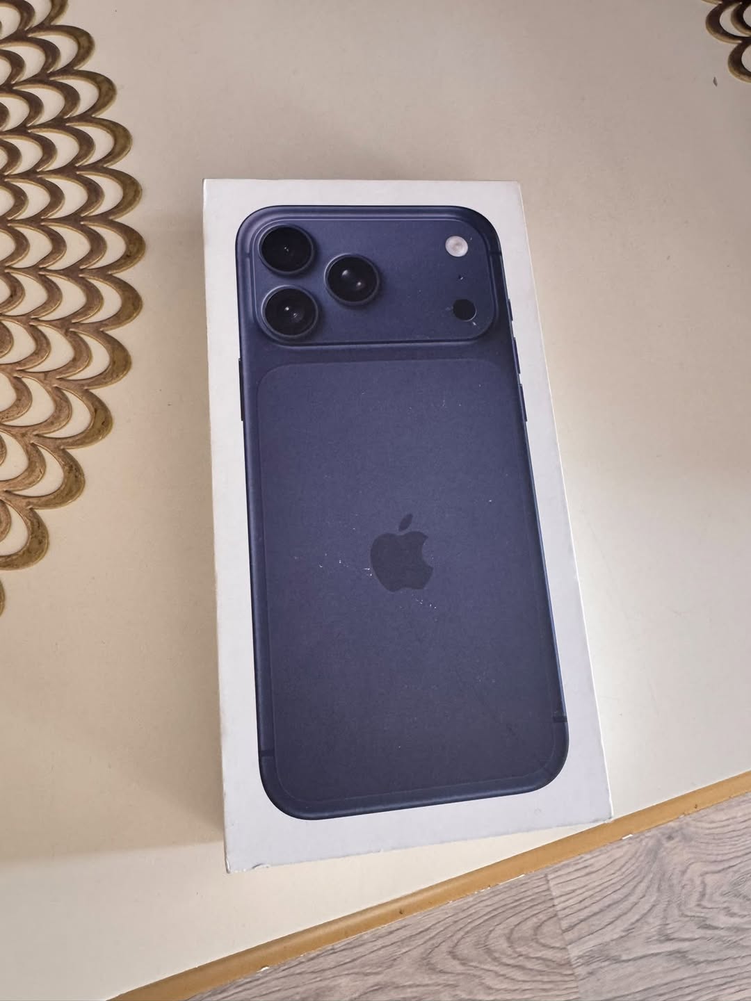 iPhone 17 Pro max 256Gb синий — 390,000֏