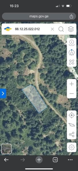 Участок земли, Амбролаури
