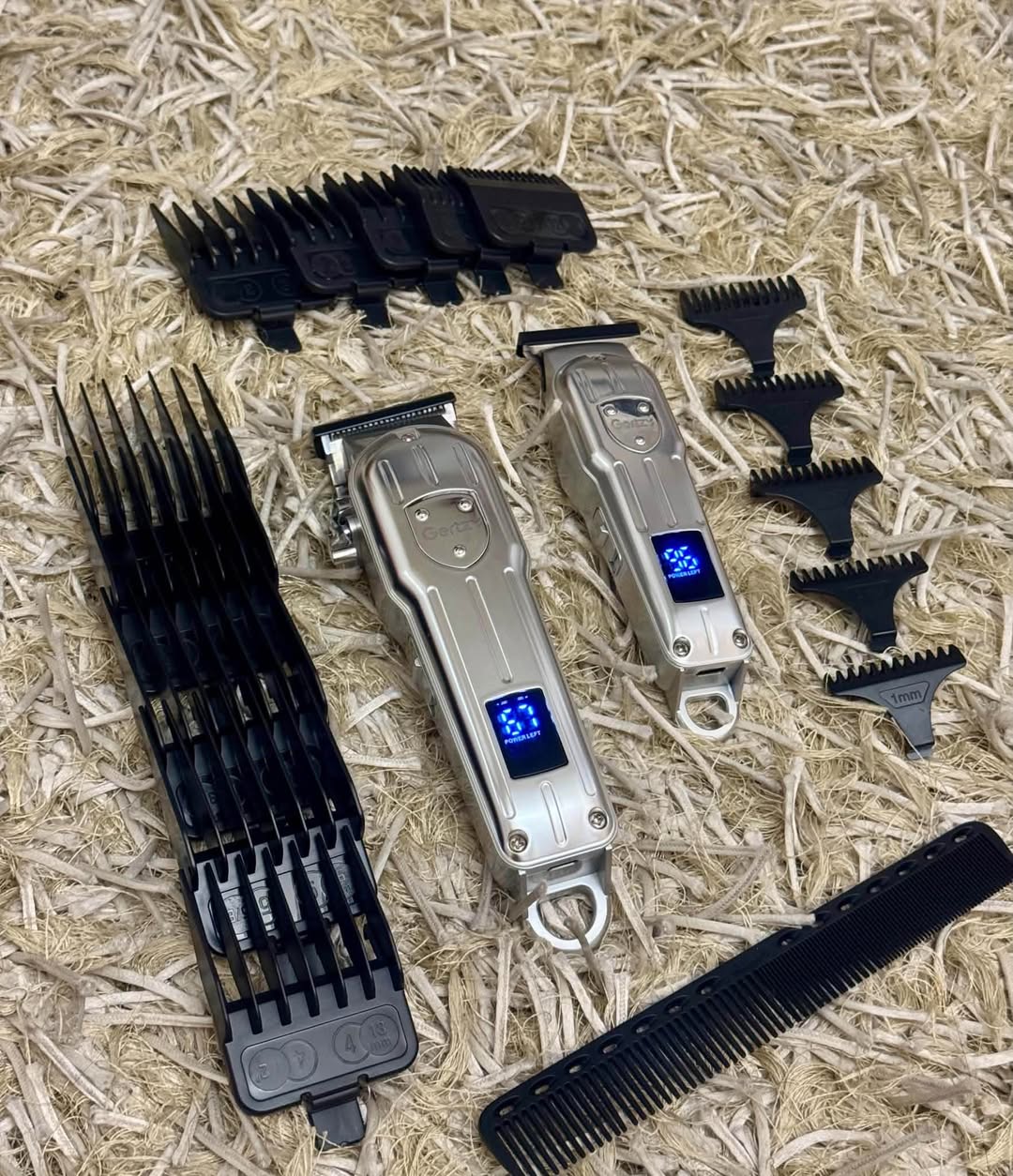 ✂️ Продается профессиональный 2 штуки ножницы для волос