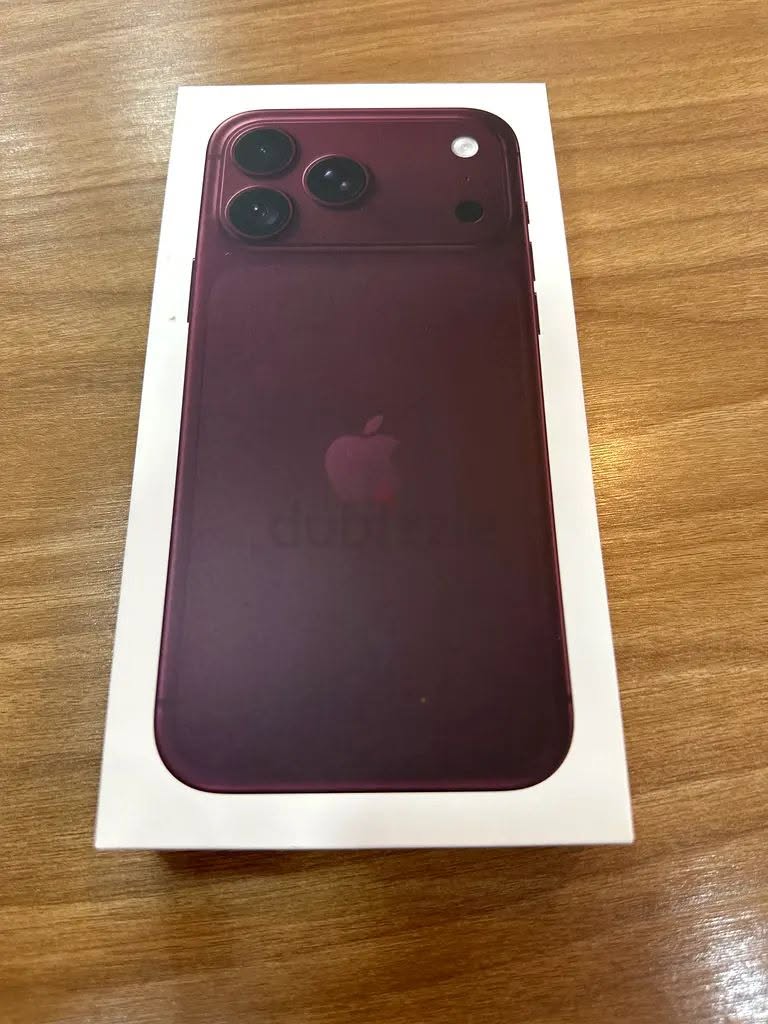 Վաճառվում է iPhone 18 pro max տուփում գտնվում է