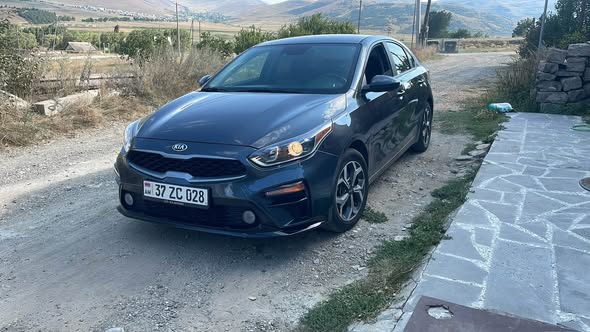 2019 car, 75,000 km